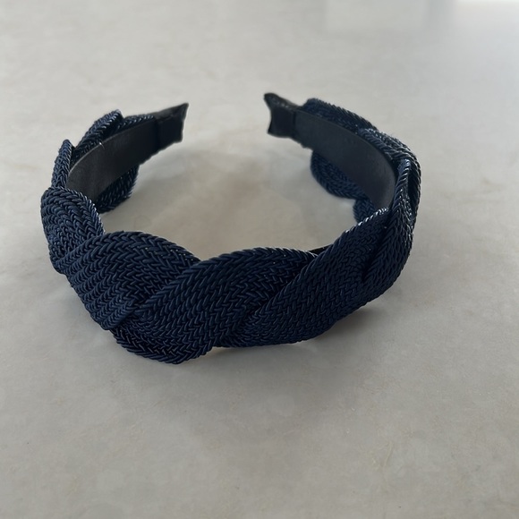 🛍️$5 Promo🛍️ H&M braided Hair Band in navy - Picture 3 of 6